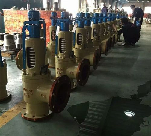 蒸汽低於安全閥