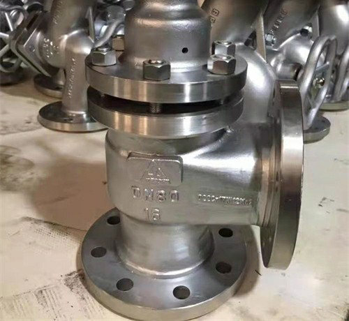 法蘭角式（shì）柱塞閥